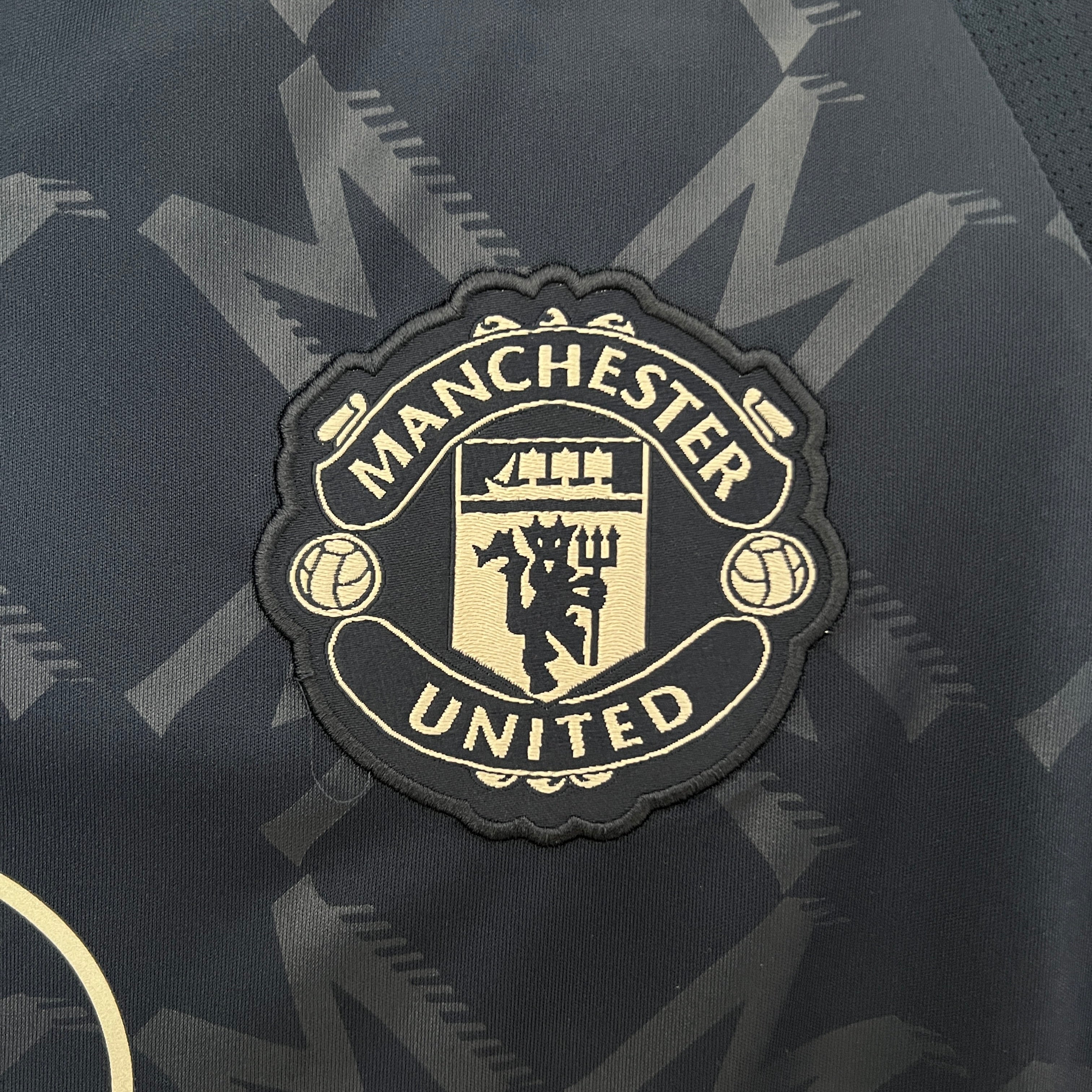 MANCHESTER UNITED AWAY 24/25