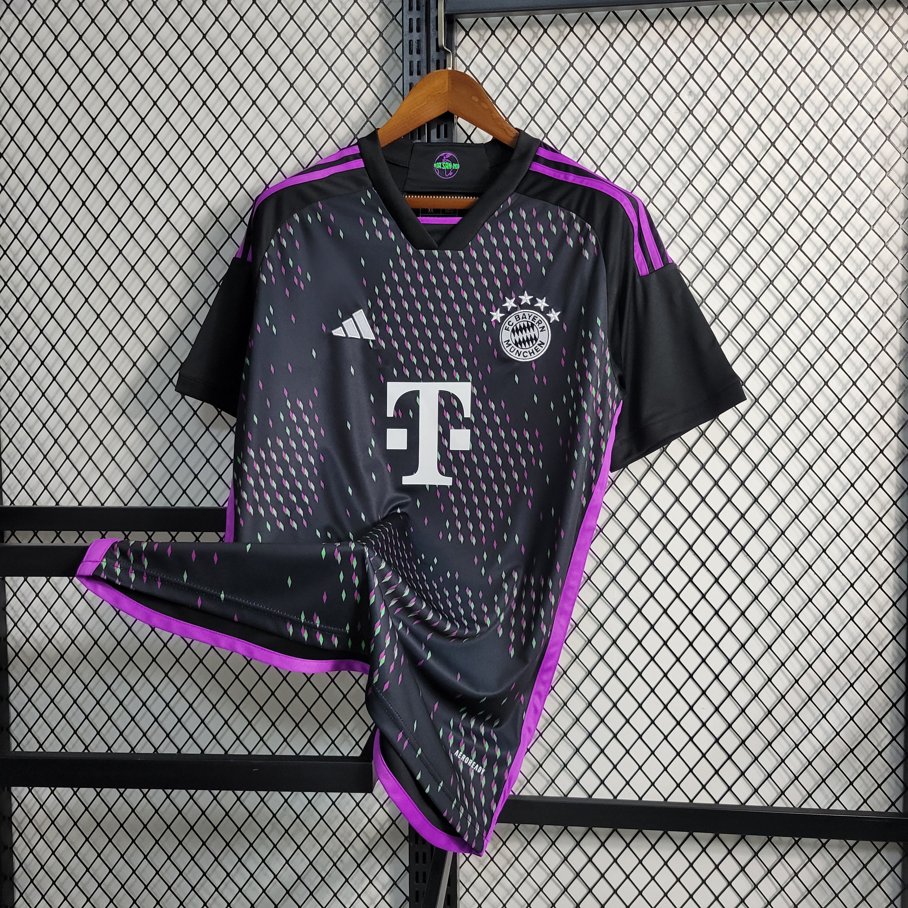 FC BAYERN MUNICH AWAY 23/24