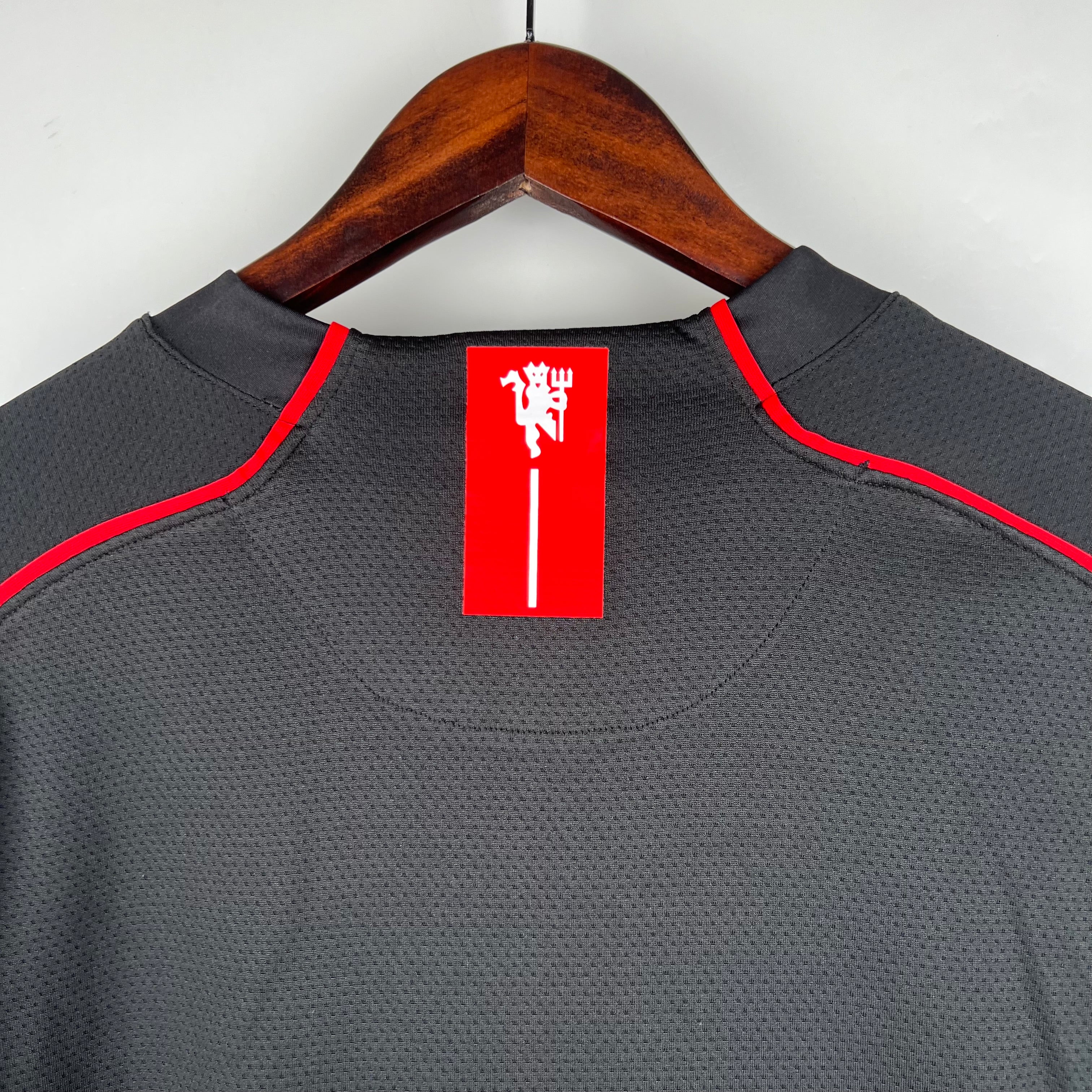 MANCHESTER UNITED LONG SLEEVE BLACK RETRO 07/08