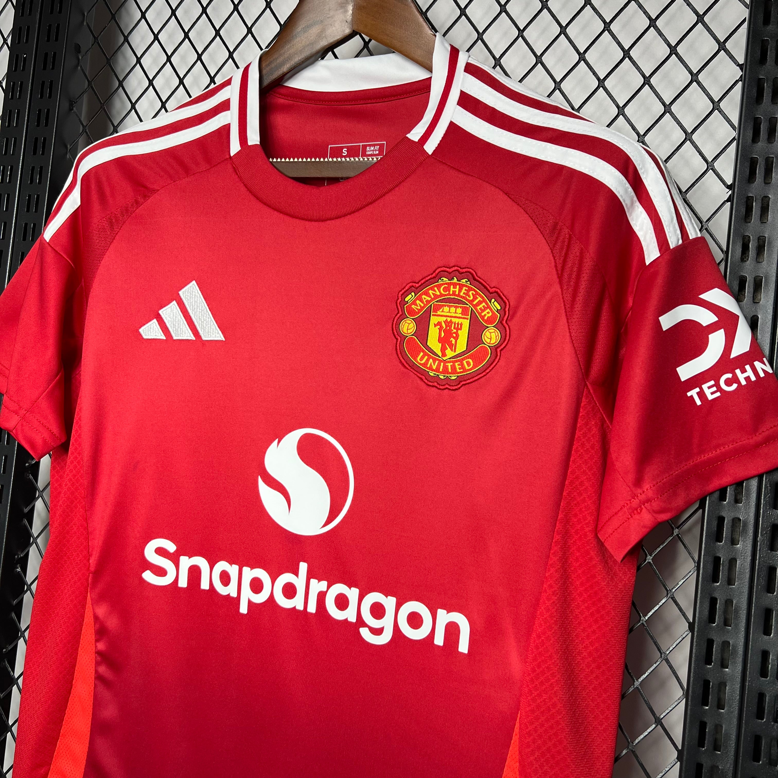 MANCHESTER UNITED HOME 24/25