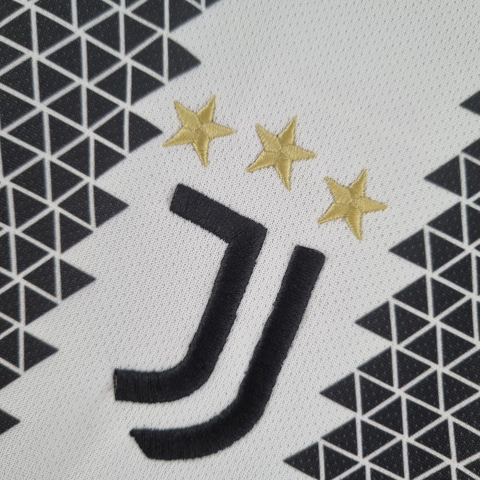 JUVENTUS HOME 22-23