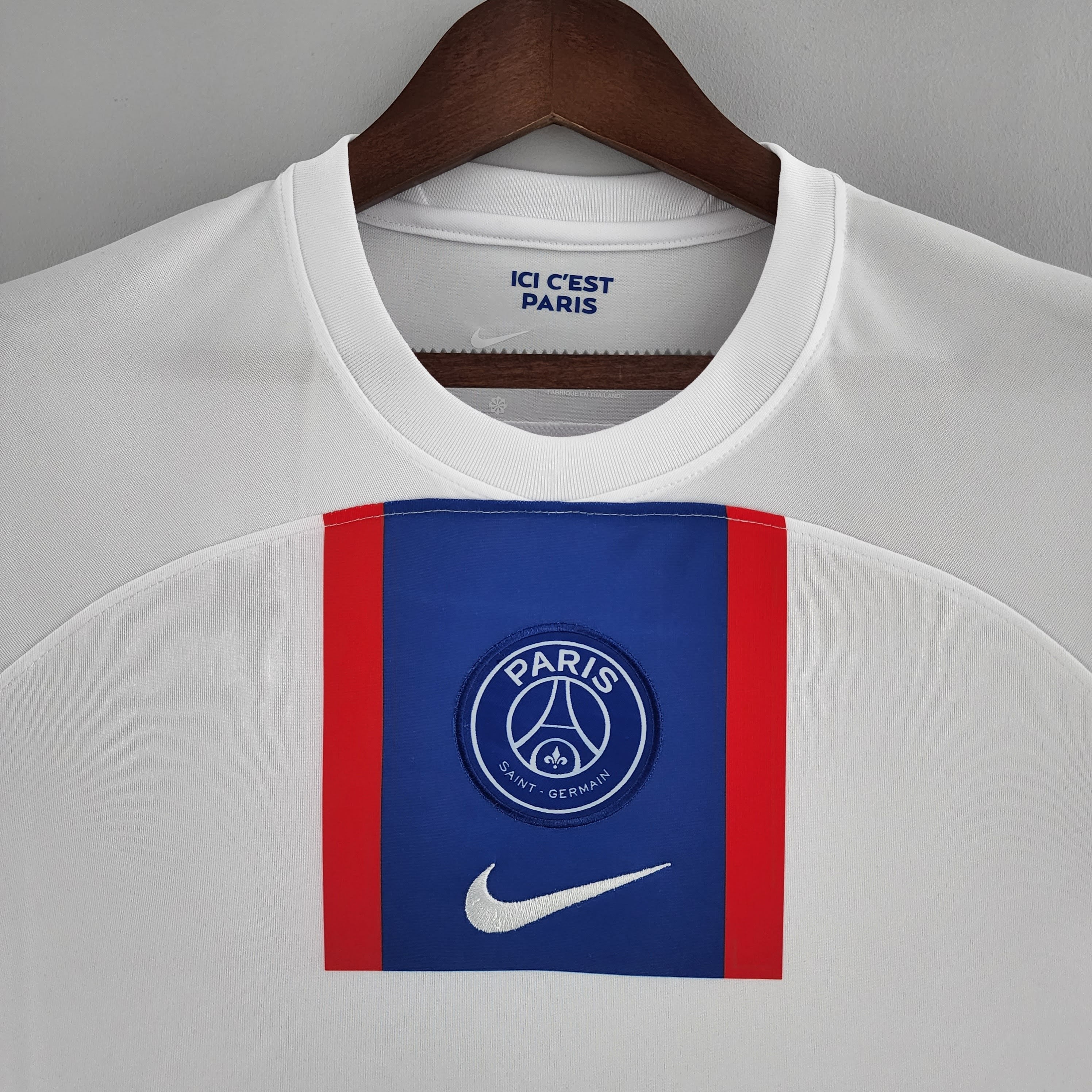 PARIS SAINT-GERMAIN FORA 22/23